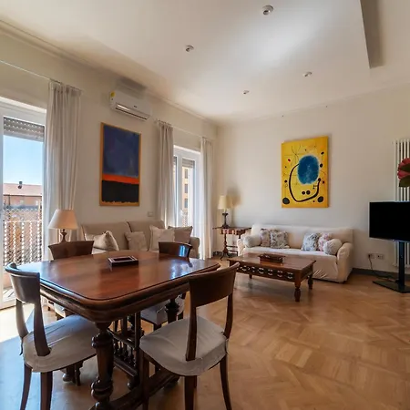 In The Shadow Of The Olympic Stadium * רומא